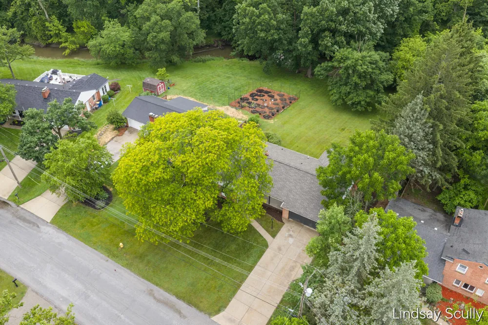 1955 Millbank Street SE Grand Rapids, MI 49508