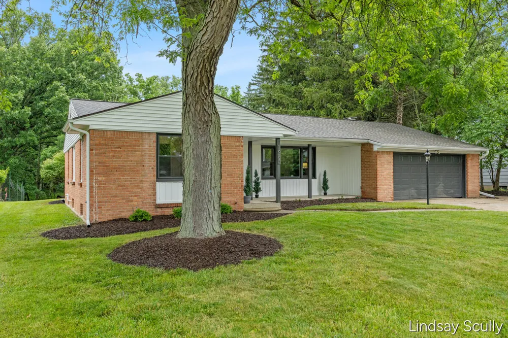 1955 Millbank Street SE Grand Rapids, MI 49508