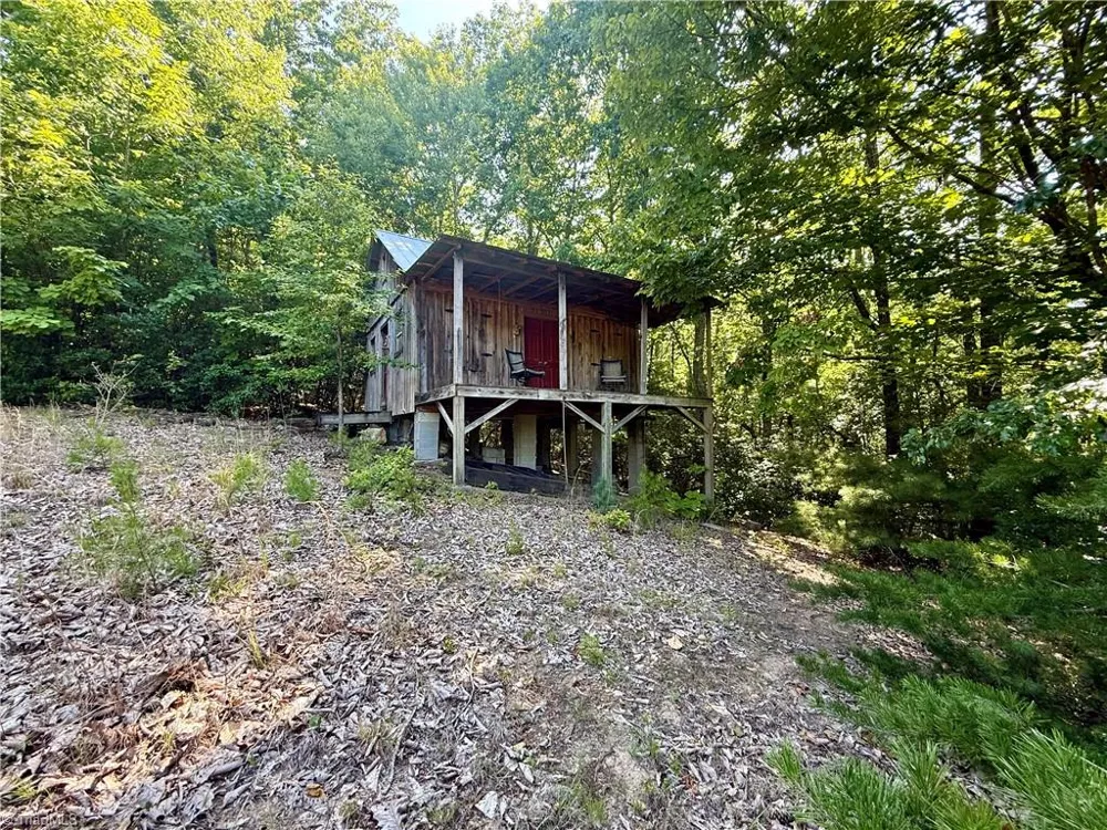 900 Smokey Mtn Trail North Wilkesboro, NC 28659