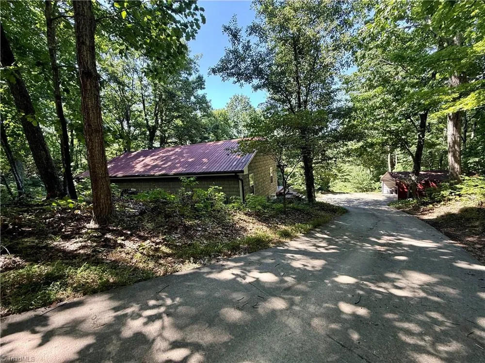 900 Smokey Mtn Trail North Wilkesboro, NC 28659