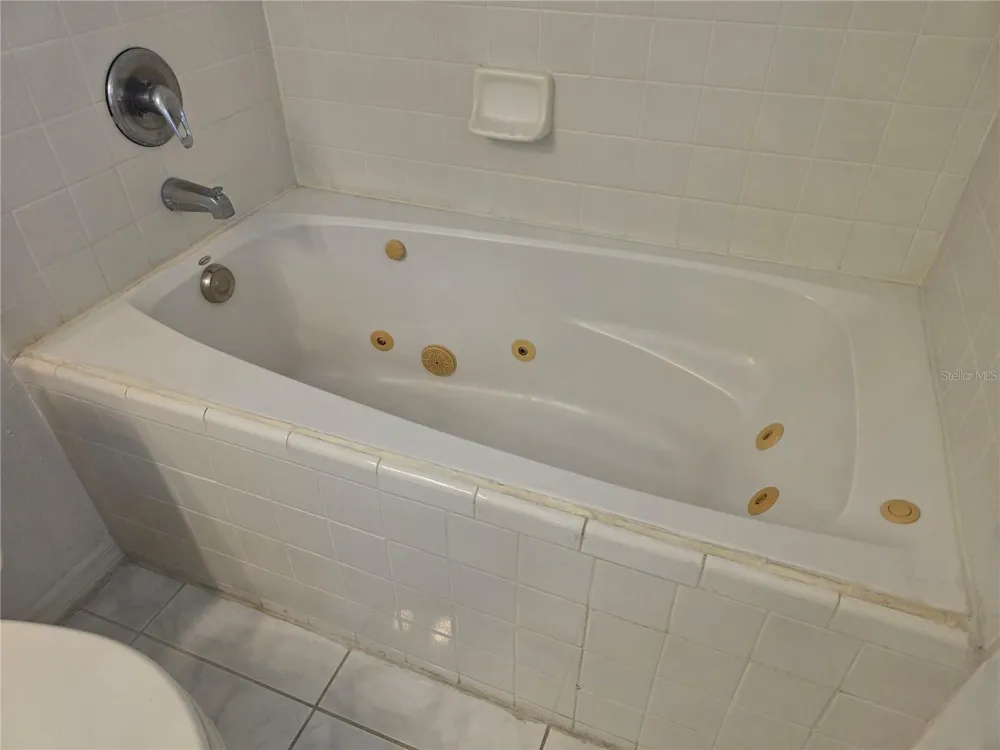 4415 SW 34TH ST #410 Gainesville, FL 32608