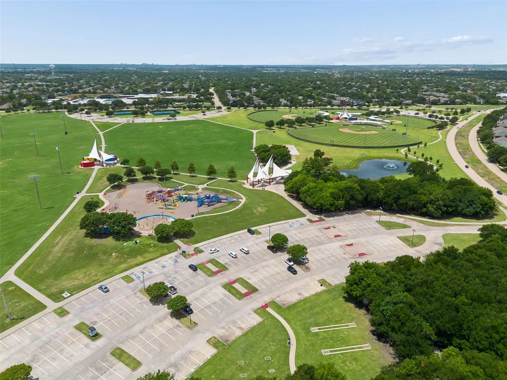 6 Lemon Cove Lucas, TX 75002
