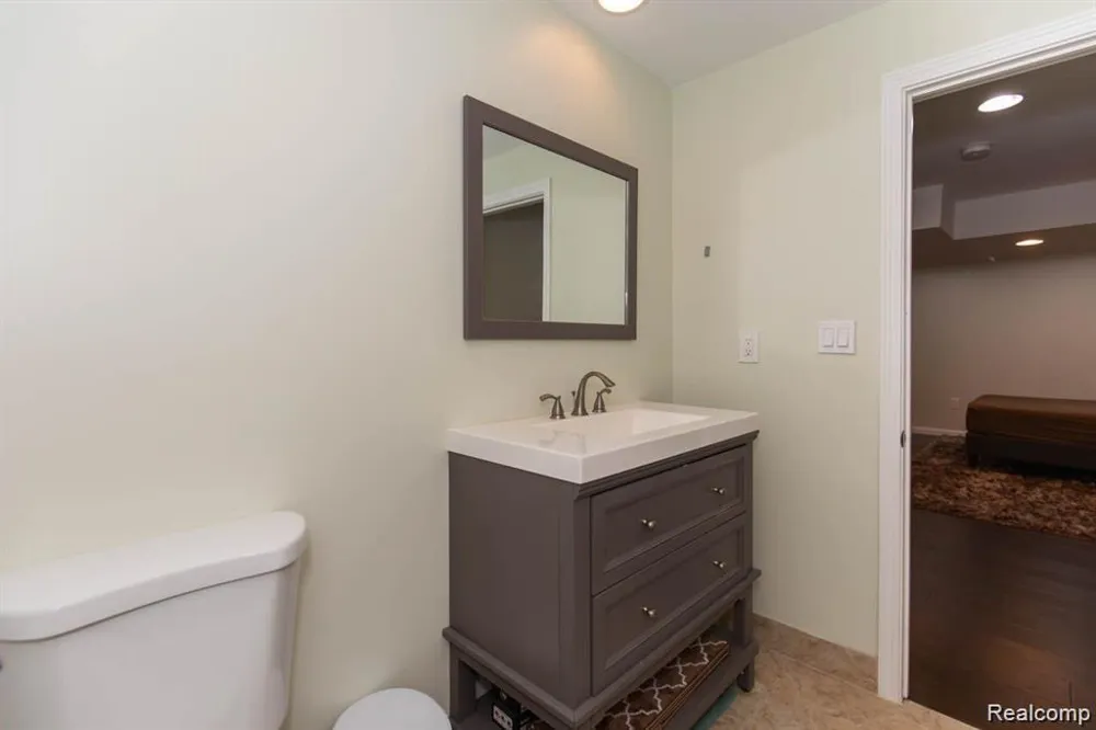 41578 Mitchell Road Novi City, MI 48377