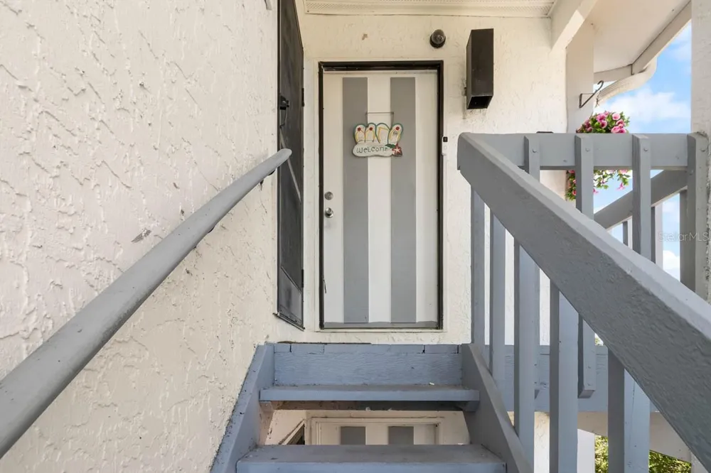 609 LIVELY DRIVE #B Sun City Center, FL 33573