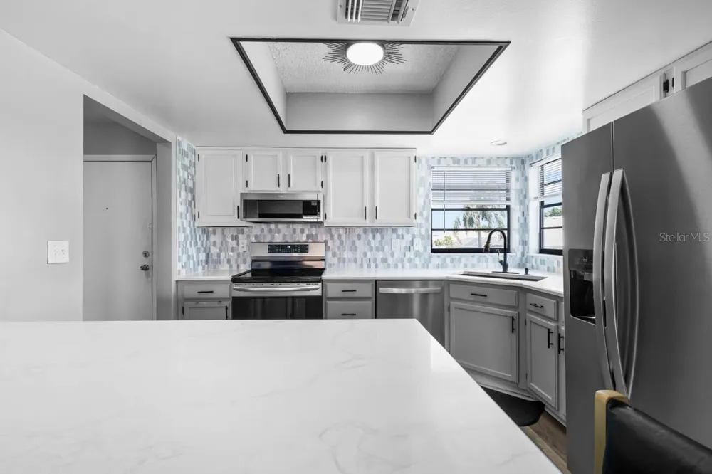609 LIVELY DRIVE #B Sun City Center, FL 33573