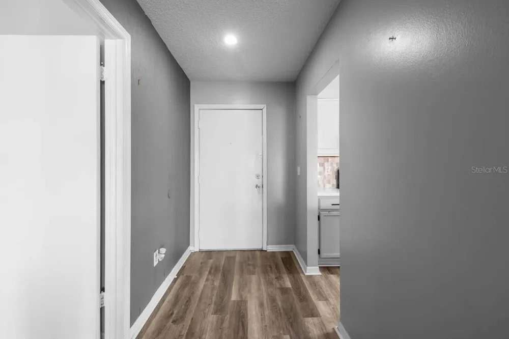 609 LIVELY DRIVE #B Sun City Center, FL 33573