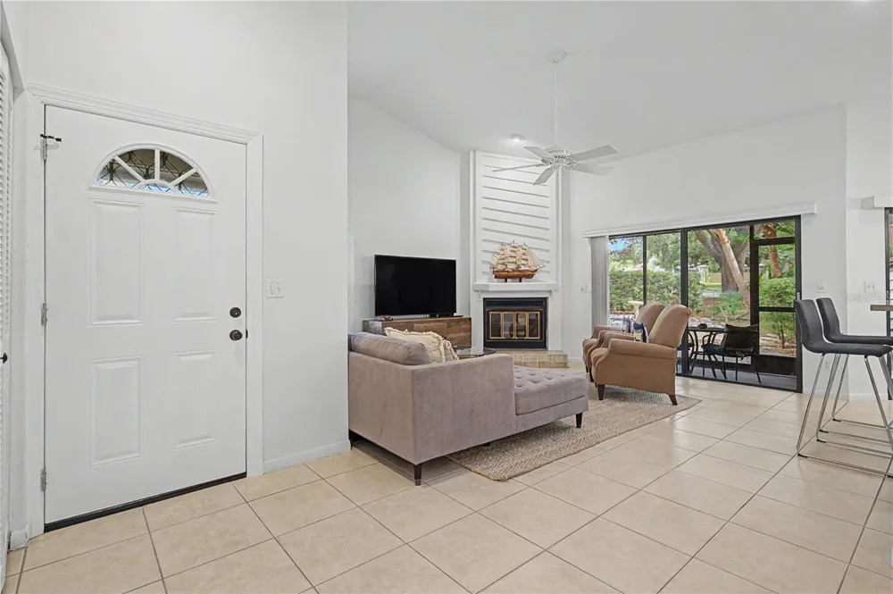 207 LIGHTHOUSE COURT Safety Harbor, FL 34695