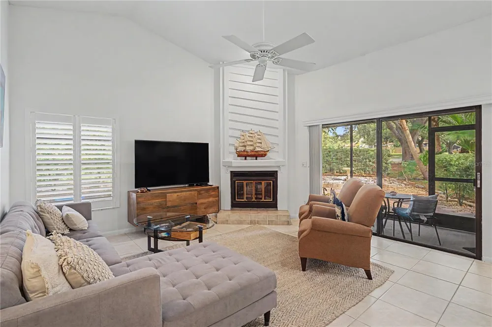 207 LIGHTHOUSE COURT Safety Harbor, FL 34695