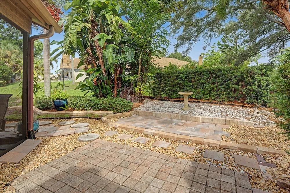 207 LIGHTHOUSE COURT Safety Harbor, FL 34695
