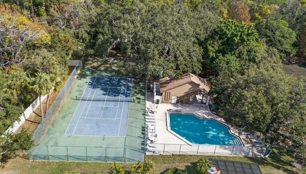207 LIGHTHOUSE COURT Safety Harbor, FL 34695