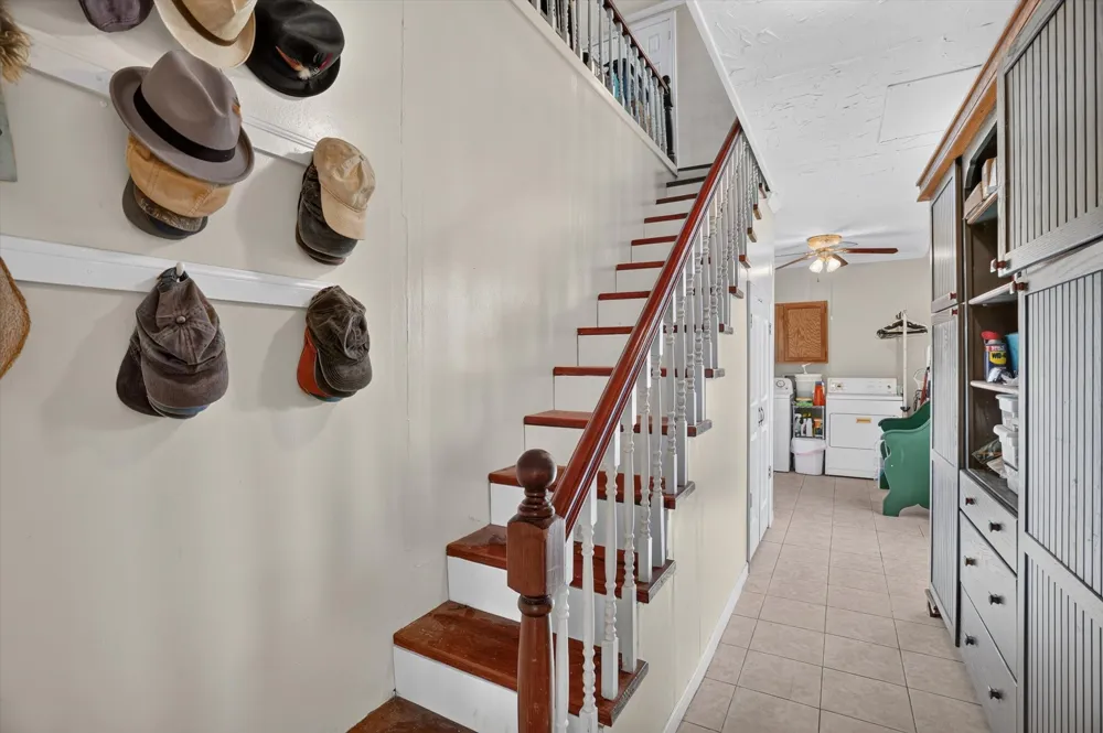 13143 HWY 281 Perrin, TX 76486