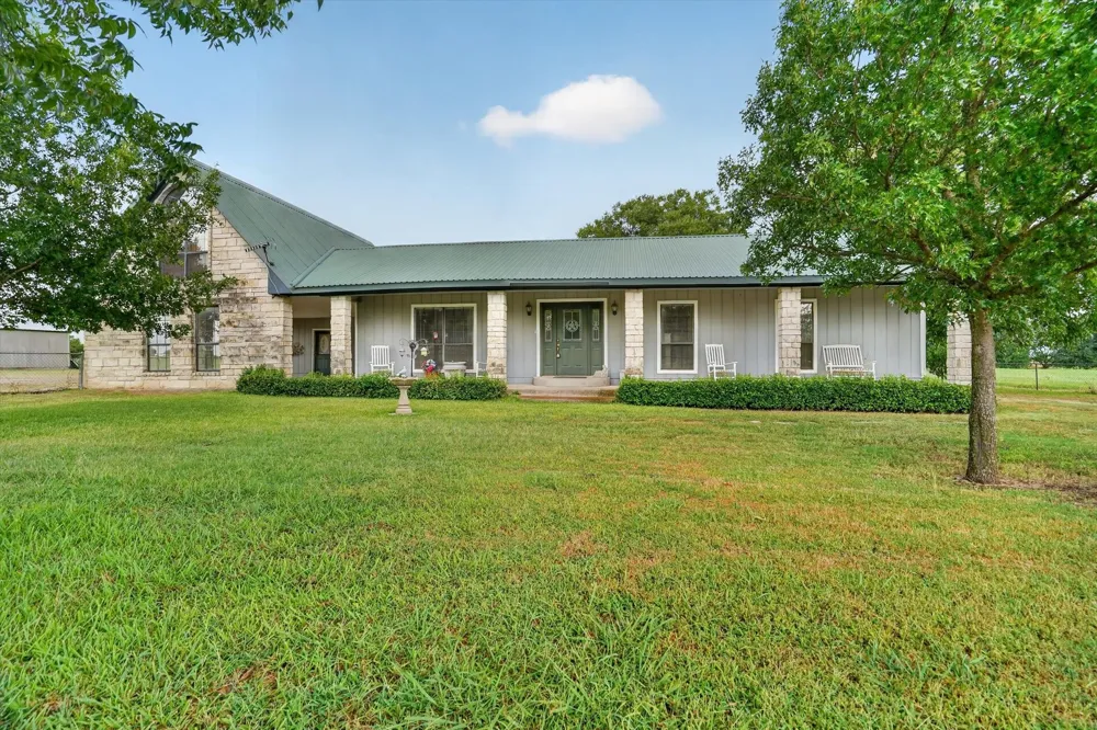 13143 HWY 281 Perrin, TX 76486