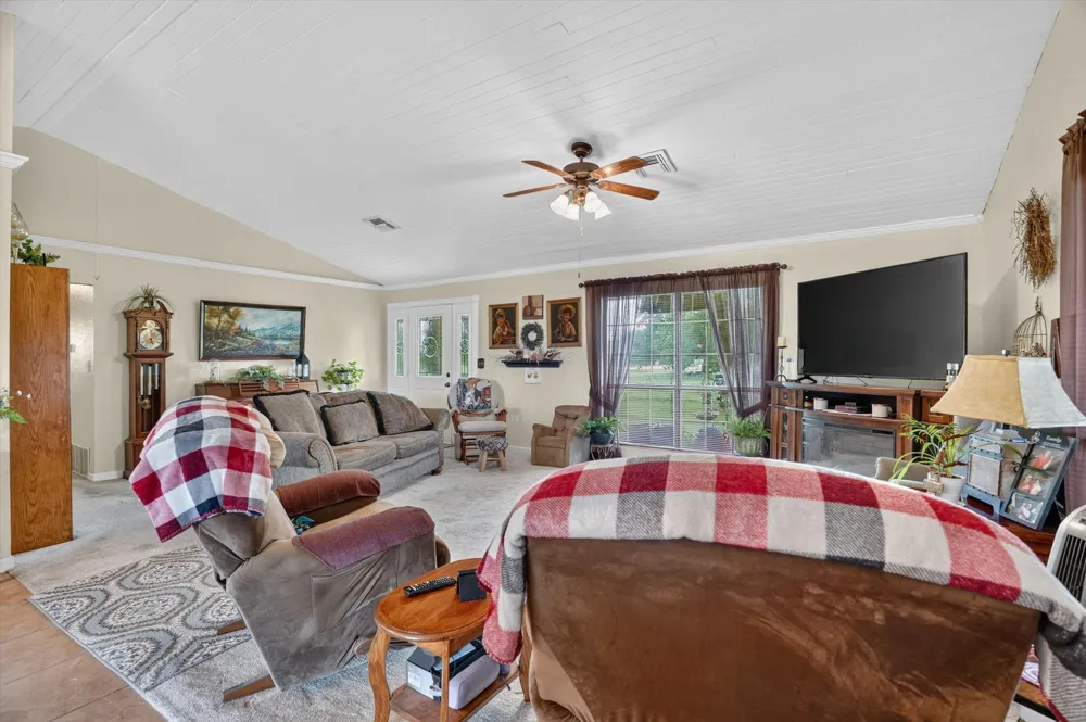 13143 HWY 281 Perrin, TX 76486