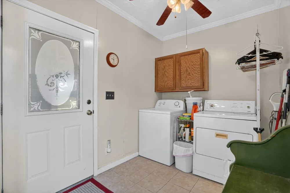 13143 HWY 281 Perrin, TX 76486