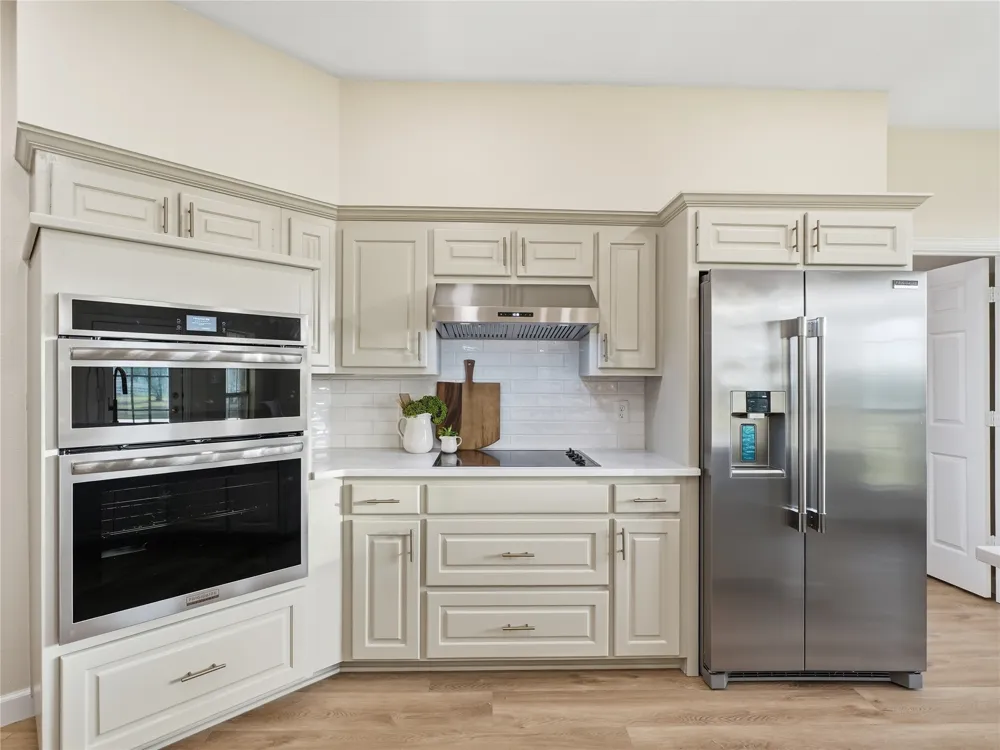 902 W Pioneer Circle Argyle, TX 76226