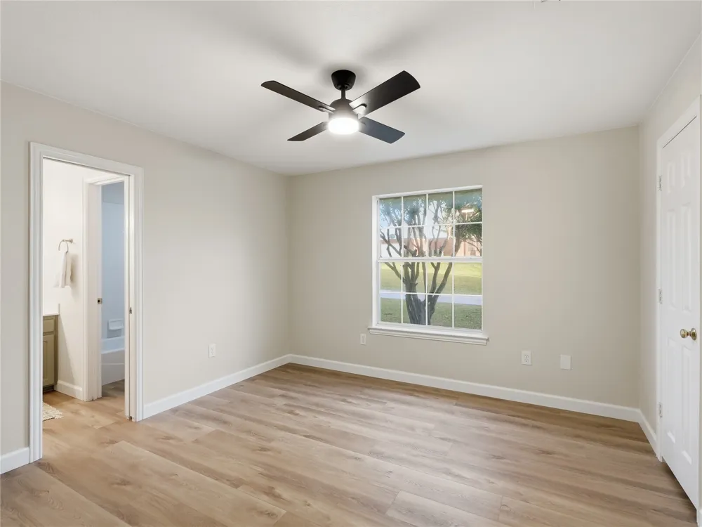 902 W Pioneer Circle Argyle, TX 76226
