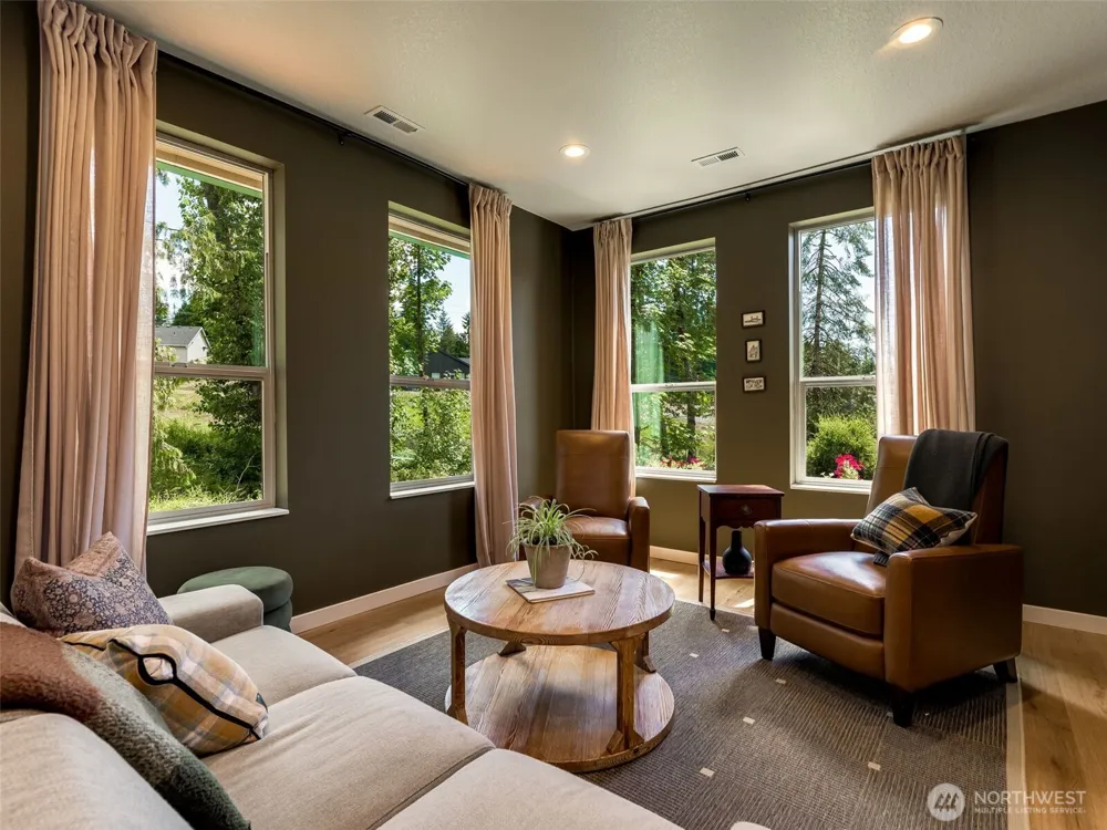 108 Lily Lane Castle Rock, WA 98611