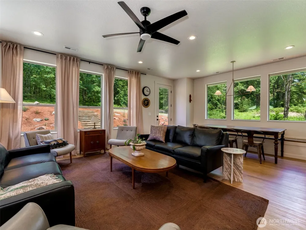 108 Lily Lane Castle Rock, WA 98611