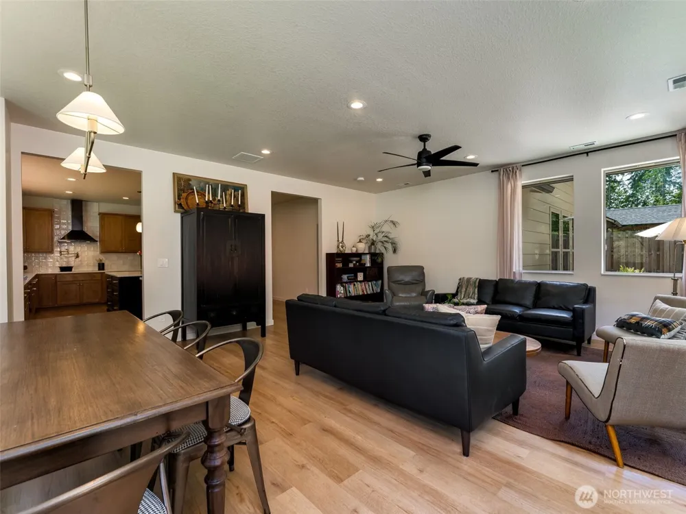 108 Lily Lane Castle Rock, WA 98611
