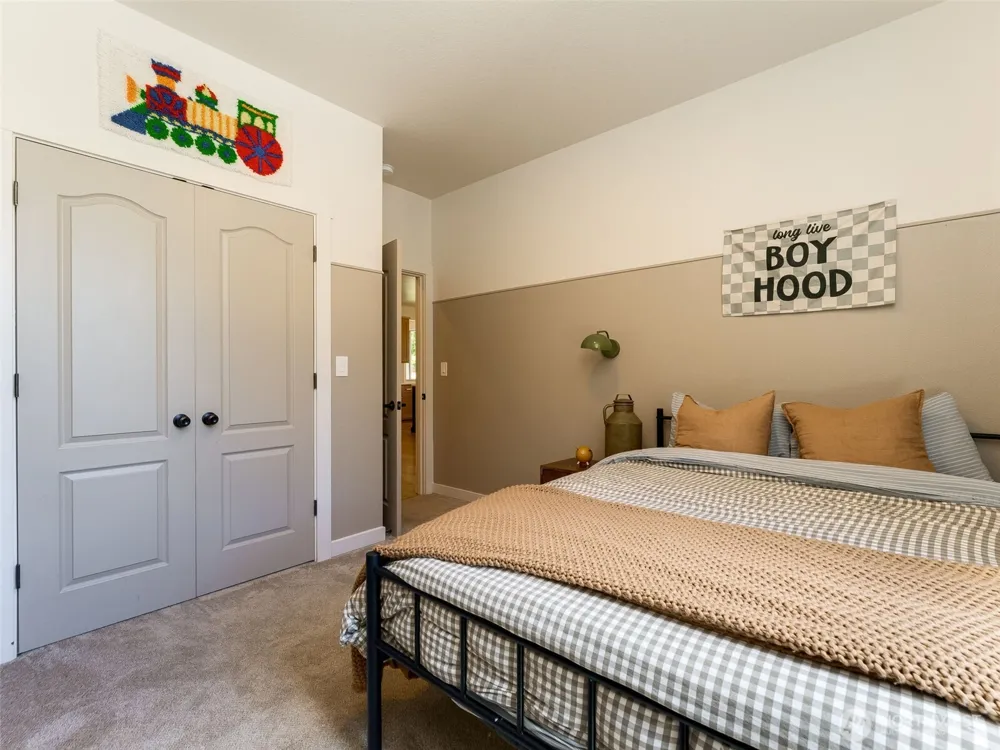 108 Lily Lane Castle Rock, WA 98611