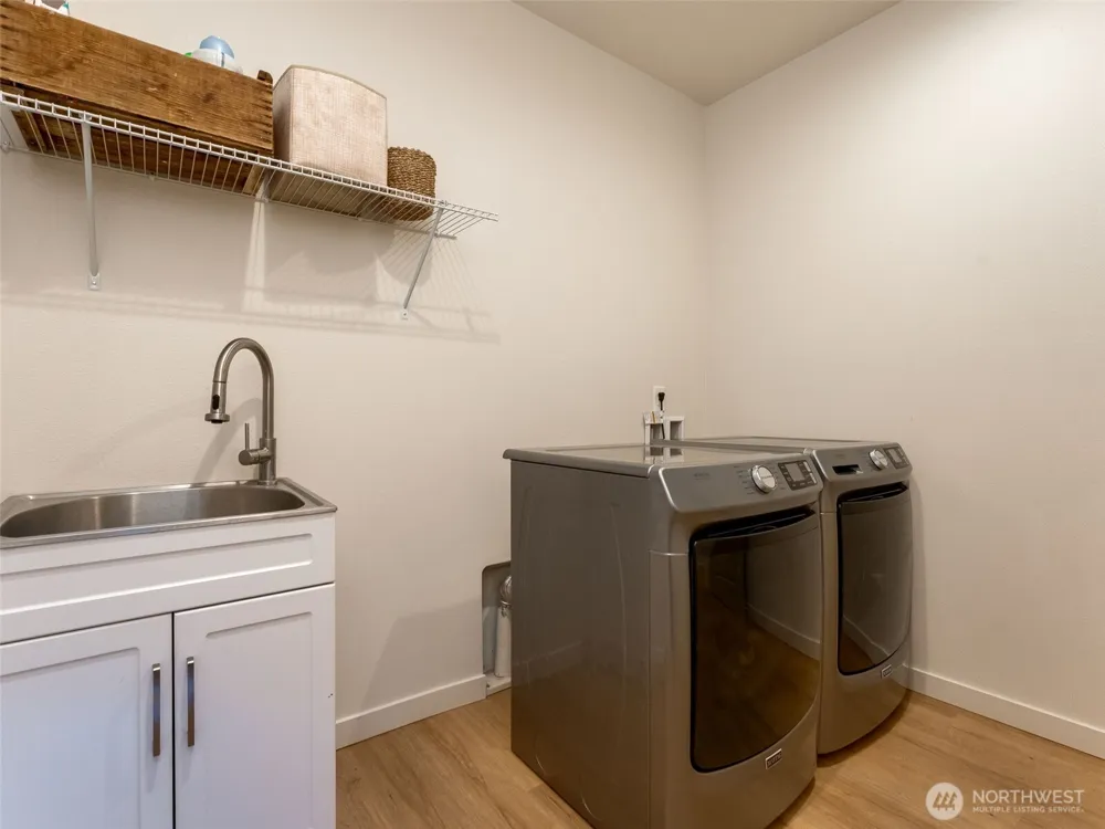 108 Lily Lane Castle Rock, WA 98611