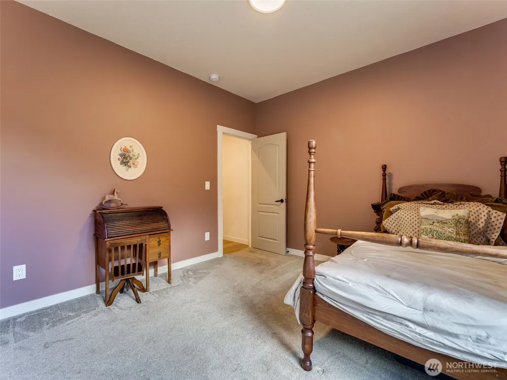 108 Lily Lane Castle Rock, WA 98611