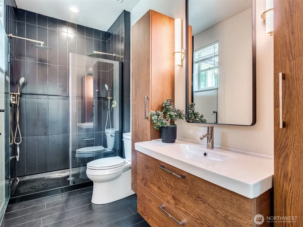 108 Lily Lane Castle Rock, WA 98611