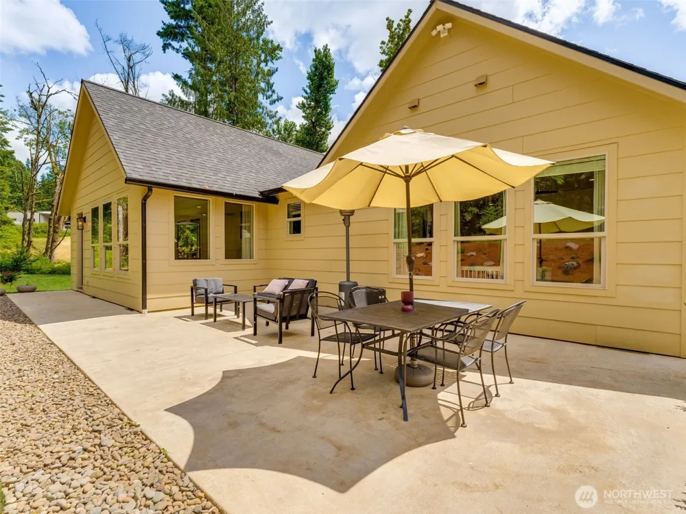 108 Lily Lane Castle Rock, WA 98611