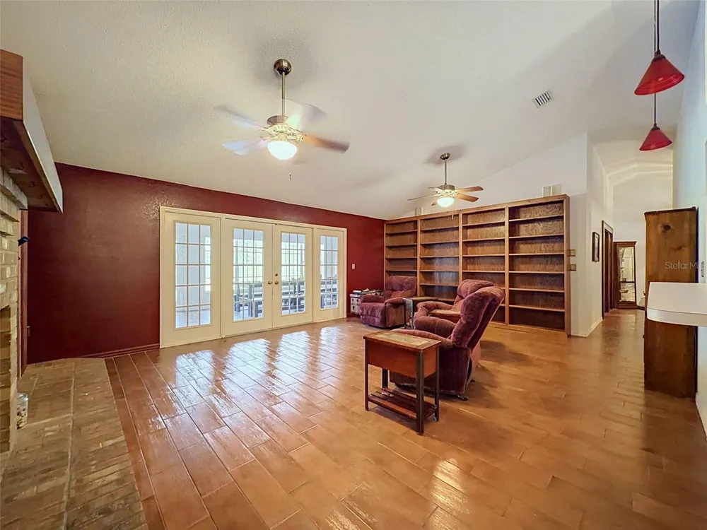 15234 SCANIO Spring Hill, FL 34610
