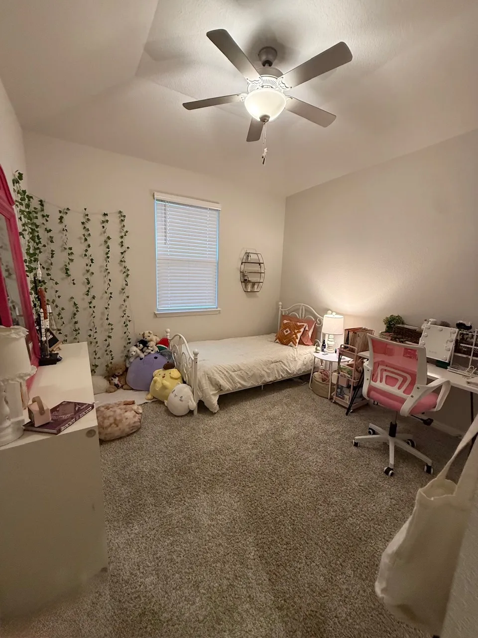 612 Sue Peaks Loop Dripping Springs, TX 78620