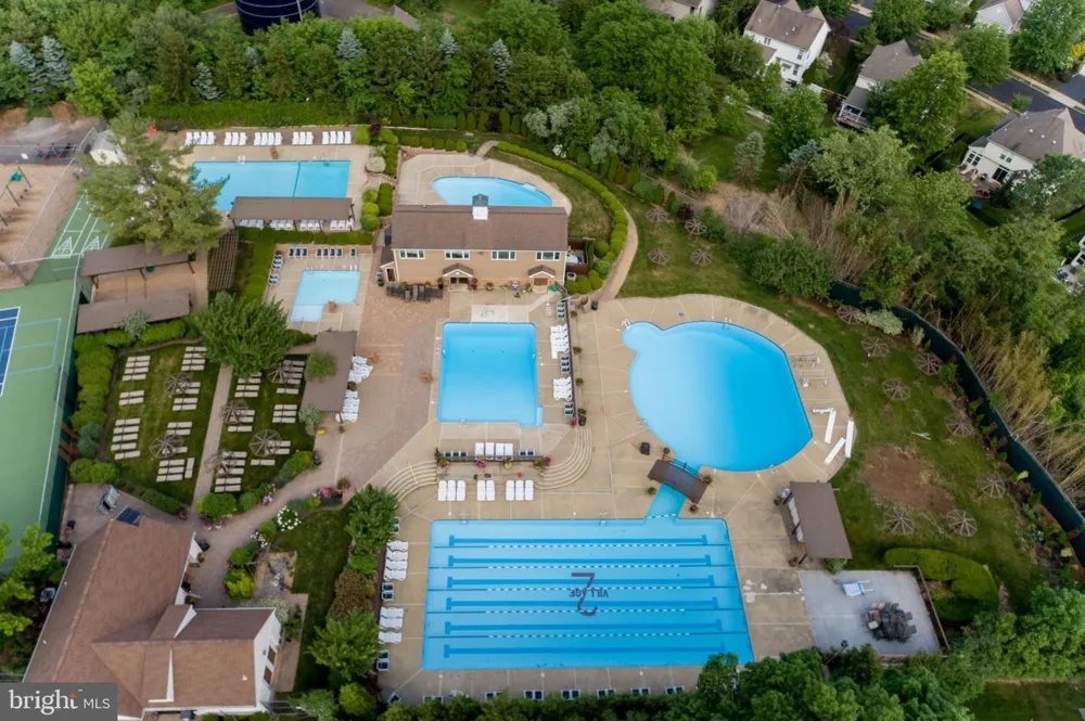 32 TAHOE New Hope, PA 18938