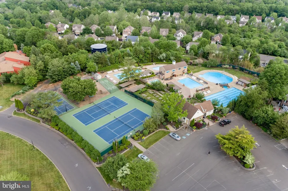 32 TAHOE New Hope, PA 18938