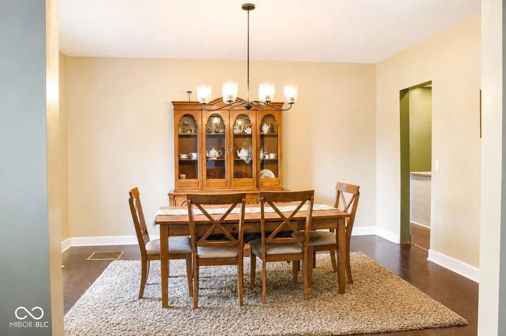 77 S 13th Avenue S Beech Grove, IN 46107