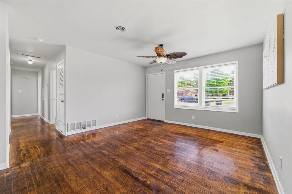 1308 Rose Avenue Cleburne, TX 76033