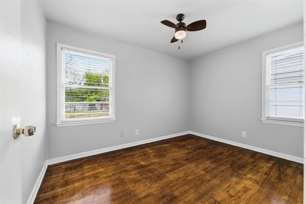 1308 Rose Avenue Cleburne, TX 76033