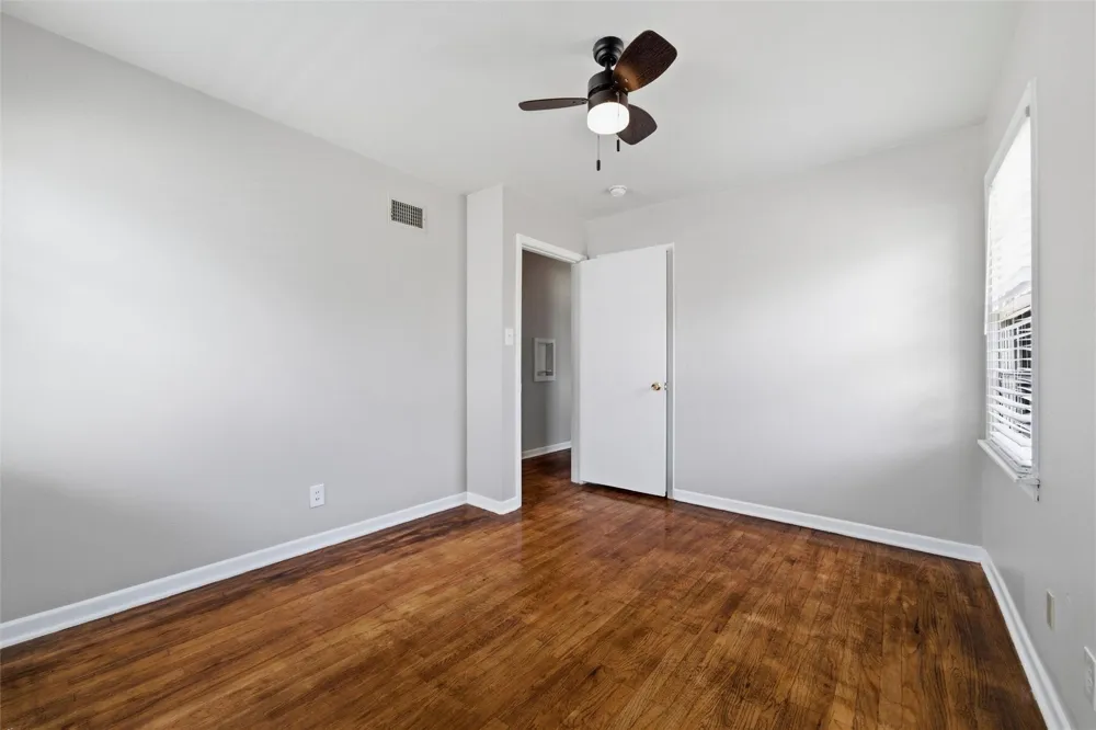 1308 Rose Avenue Cleburne, TX 76033