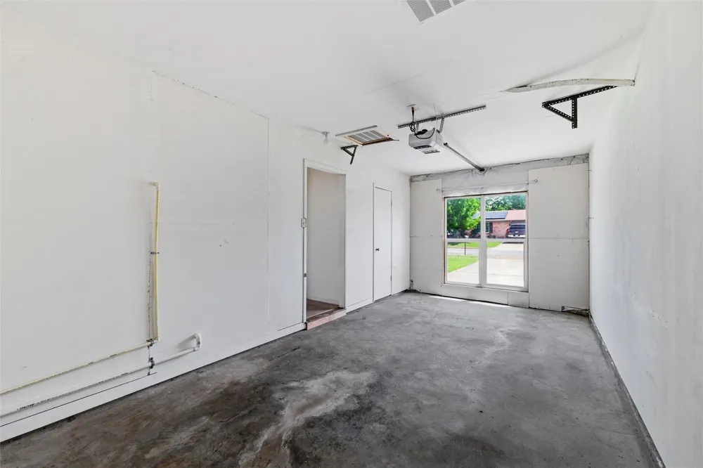 1308 Rose Avenue Cleburne, TX 76033