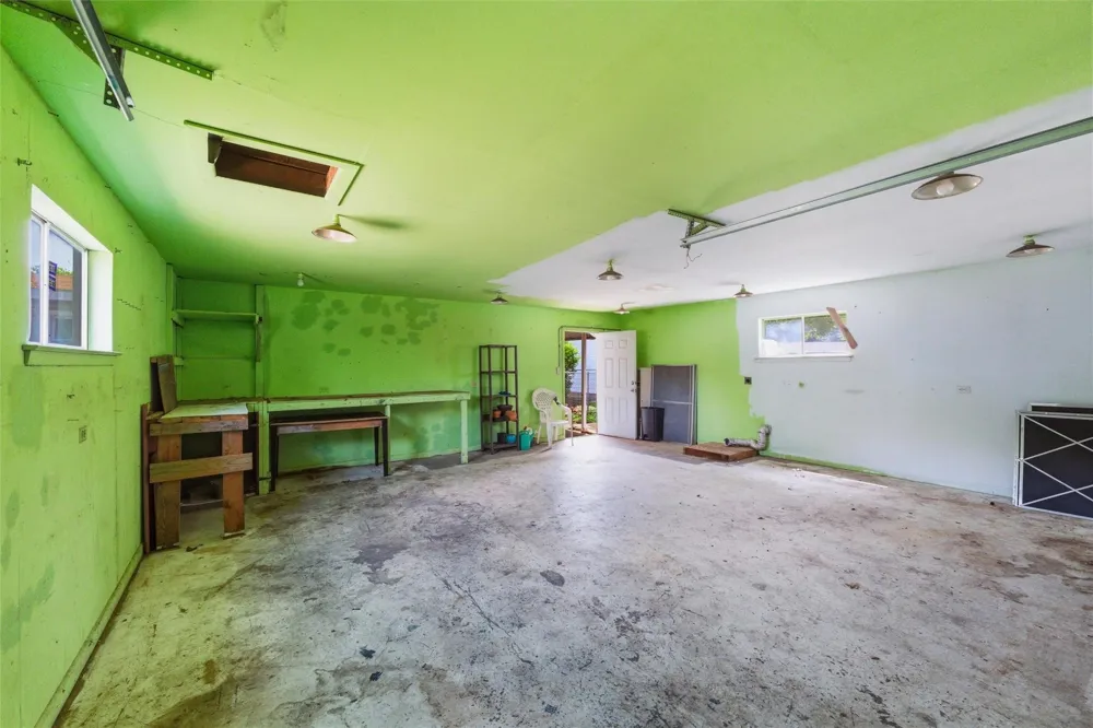 1308 Rose Avenue Cleburne, TX 76033