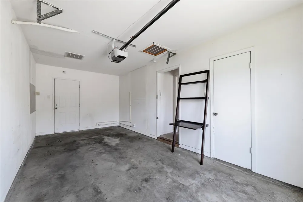 1308 Rose Avenue Cleburne, TX 76033
