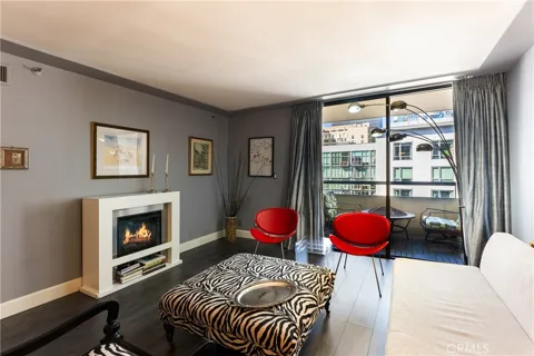 600 W 9th #811