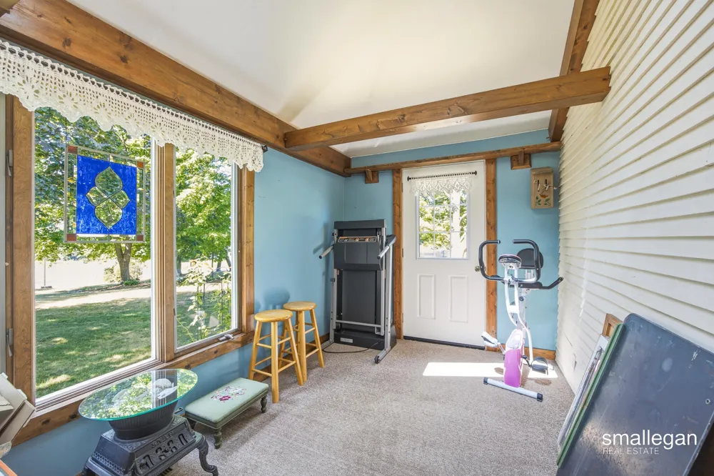 14960 White Creek Avenue NE Solon Township, MI 49319