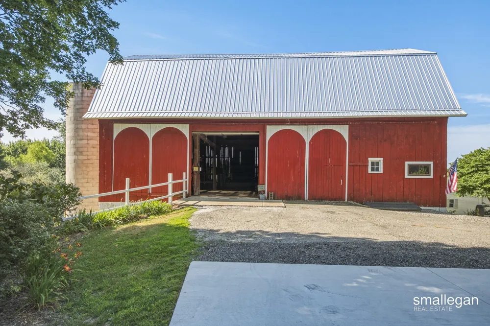 14960 White Creek Avenue NE Solon Township, MI 49319