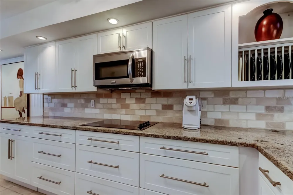 9450 HARBOR GREENS WAY #301 Seminole, FL 33776