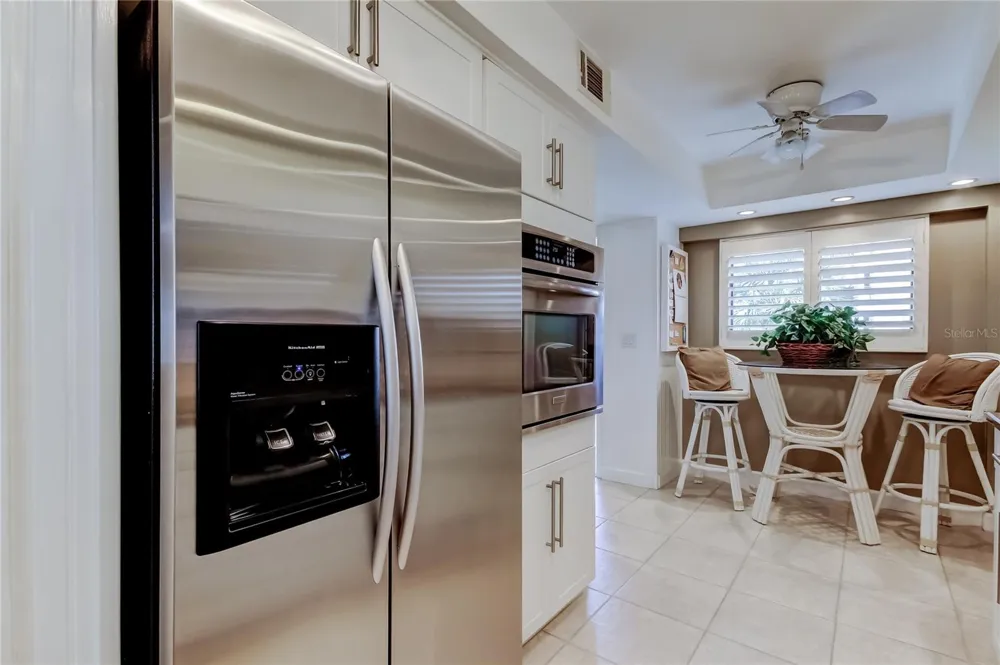 9450 HARBOR GREENS WAY #301 Seminole, FL 33776