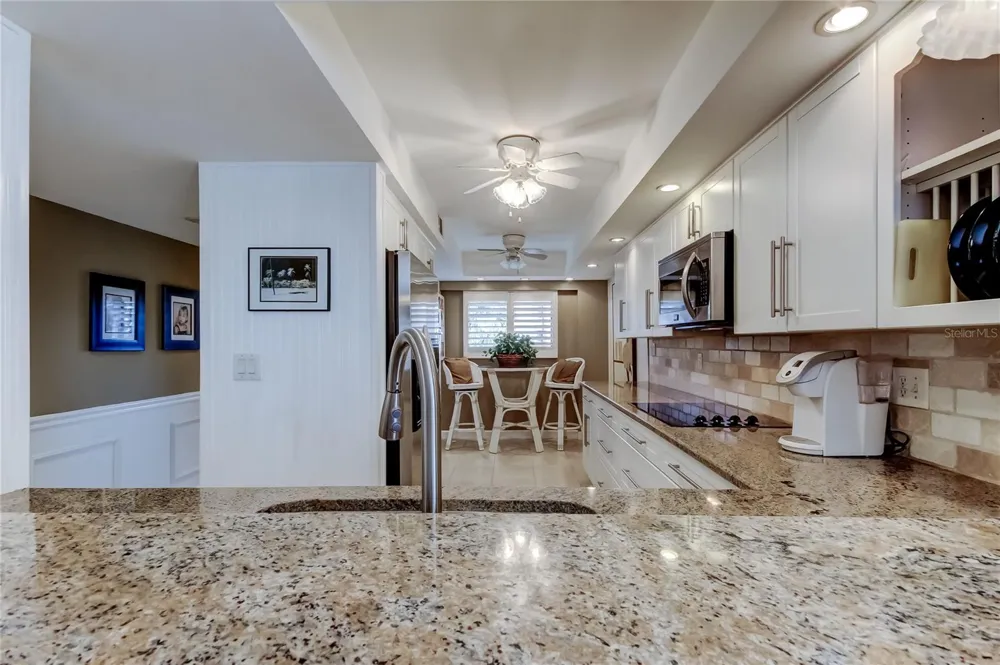 9450 HARBOR GREENS WAY #301 Seminole, FL 33776