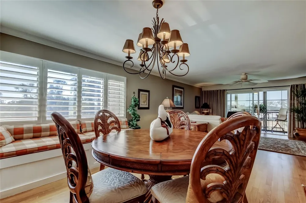 9450 HARBOR GREENS WAY #301 Seminole, FL 33776