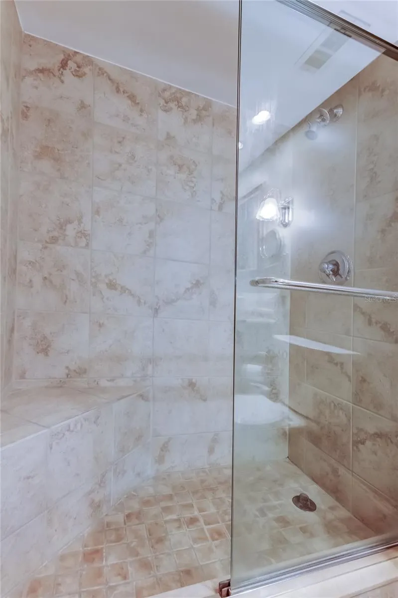 9450 HARBOR GREENS WAY #301 Seminole, FL 33776