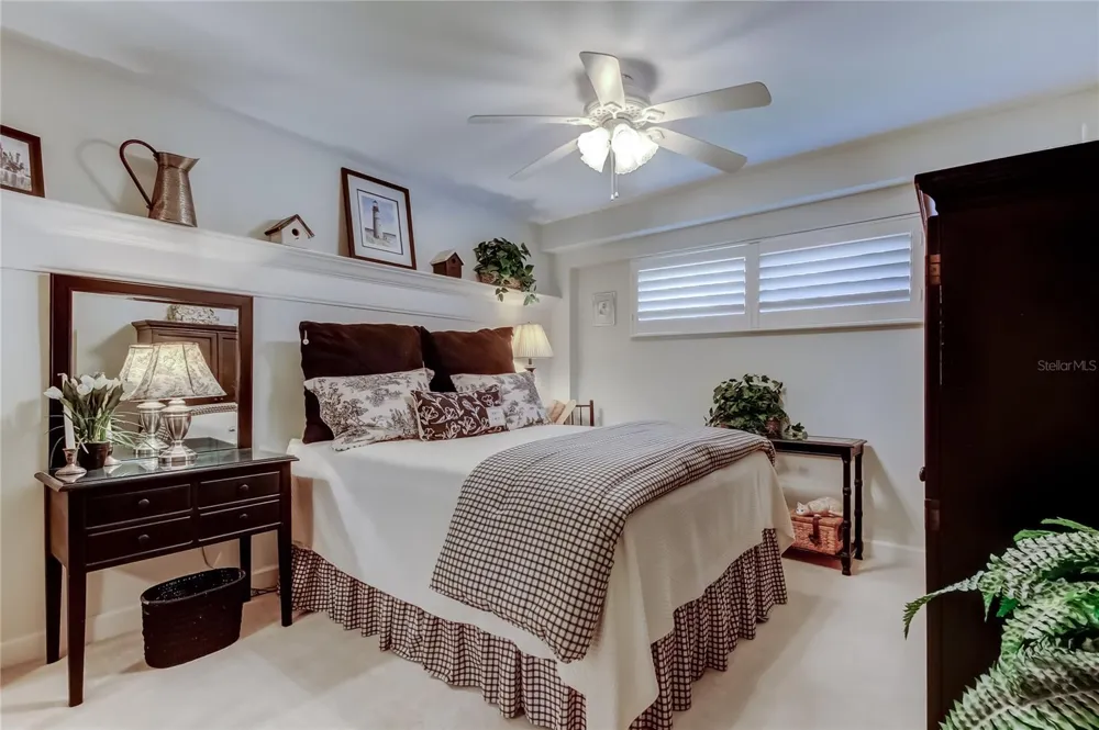 9450 HARBOR GREENS WAY #301 Seminole, FL 33776