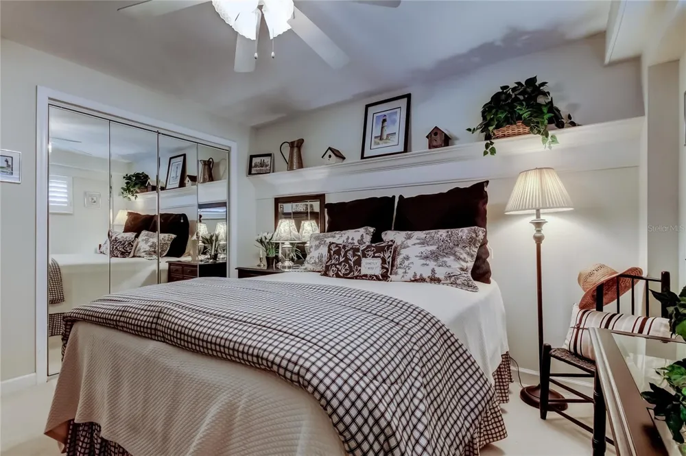 9450 HARBOR GREENS WAY #301 Seminole, FL 33776