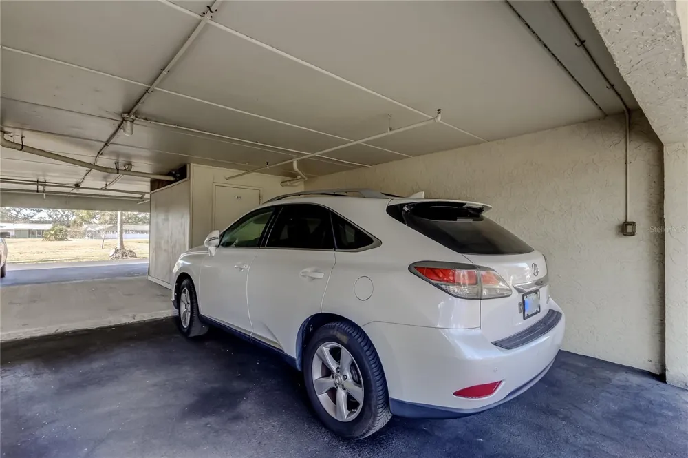 9450 HARBOR GREENS WAY #301 Seminole, FL 33776